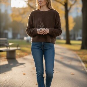 Hollister Women’s Fuzzy Brown Pullover Long Sleeve Cropped Sweater Size Medium